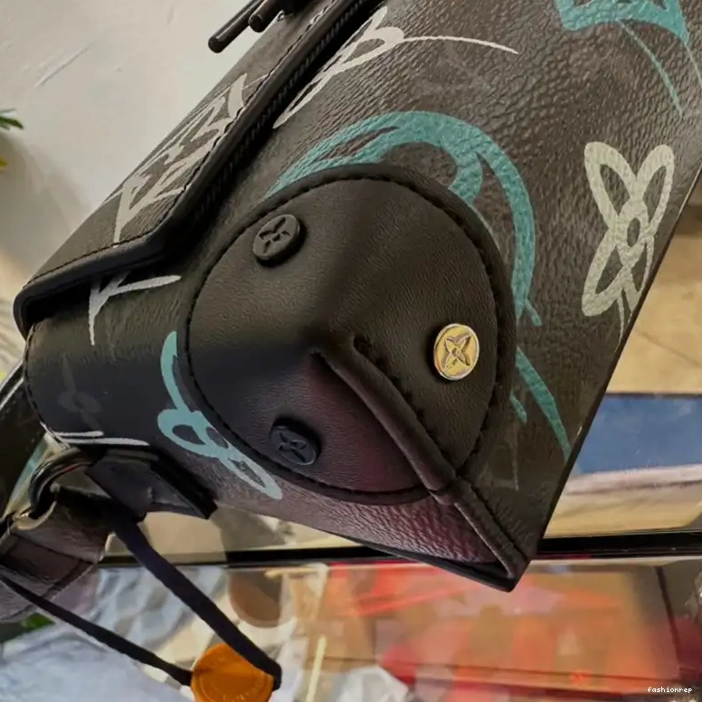 Fashionrep LV Bag 2211YA0005 0512